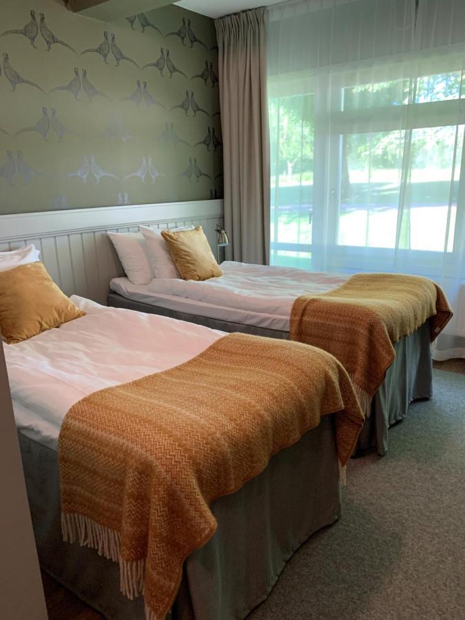 Oester Malma Hotel Marieberg  Extérieur photo